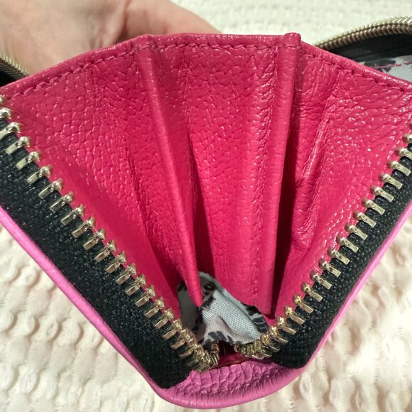 Min & Mon Frodo Wallet Eyes Pink Zip Around Wallet - Picture 14 of 16